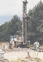 Der Sache " auf den Grund gehen" - Bohrgerät im Einsatz in über 200 Meter Tiefe